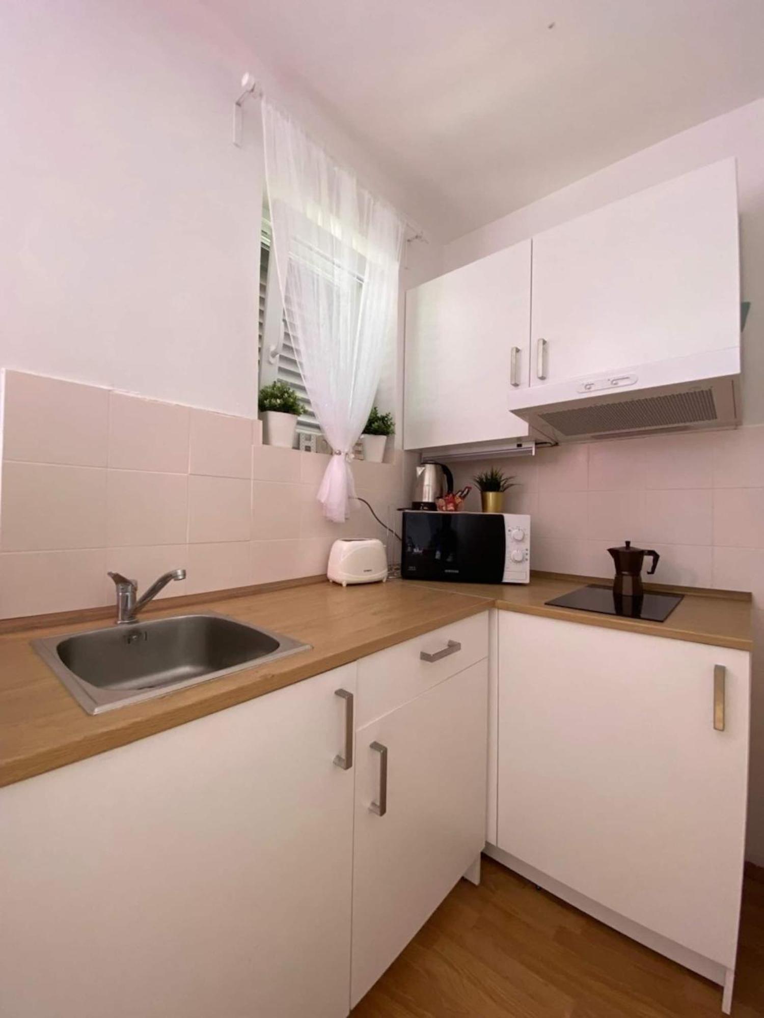 Apartments Xenia Krk Krk Town Εξωτερικό φωτογραφία